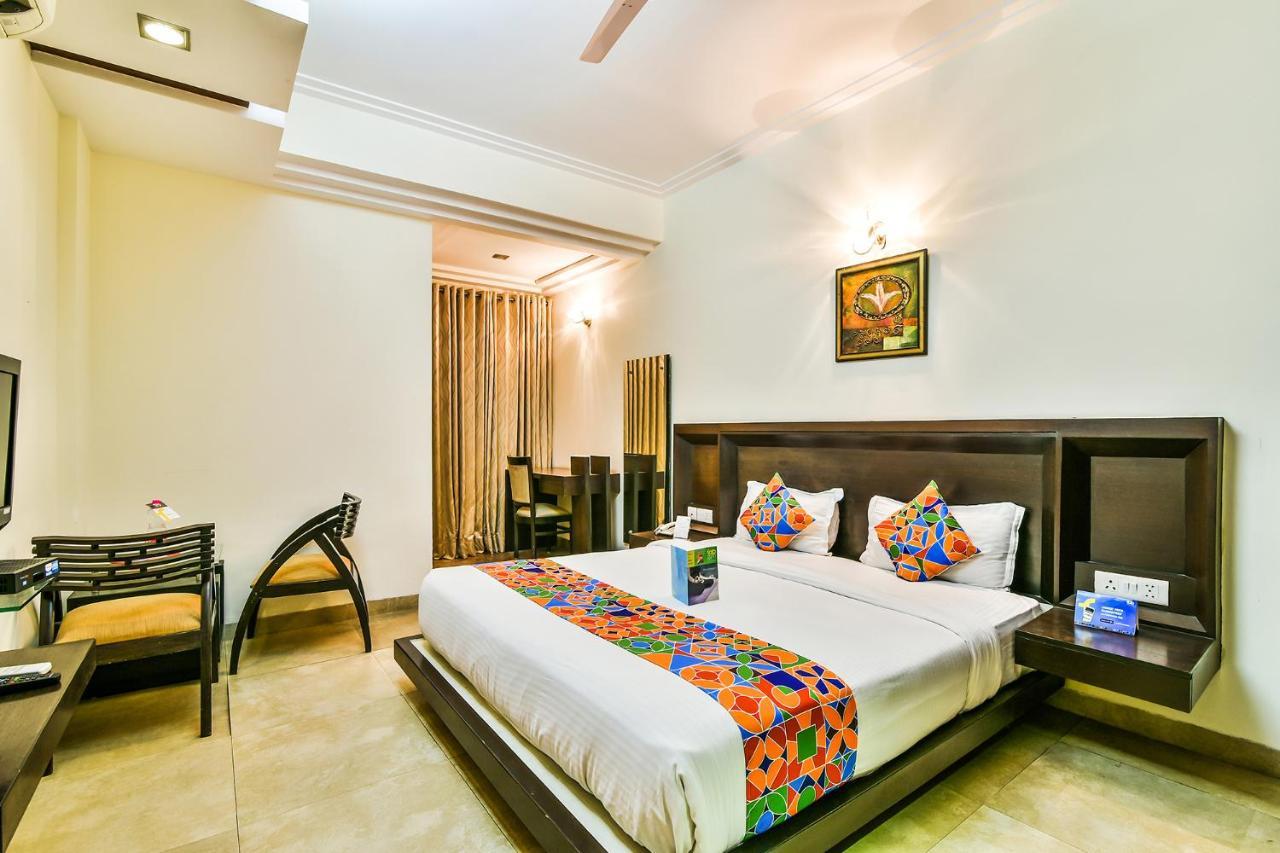 Fabhotel Oasis Dlf Phase 3 Gurgaon Zewnętrze zdjęcie