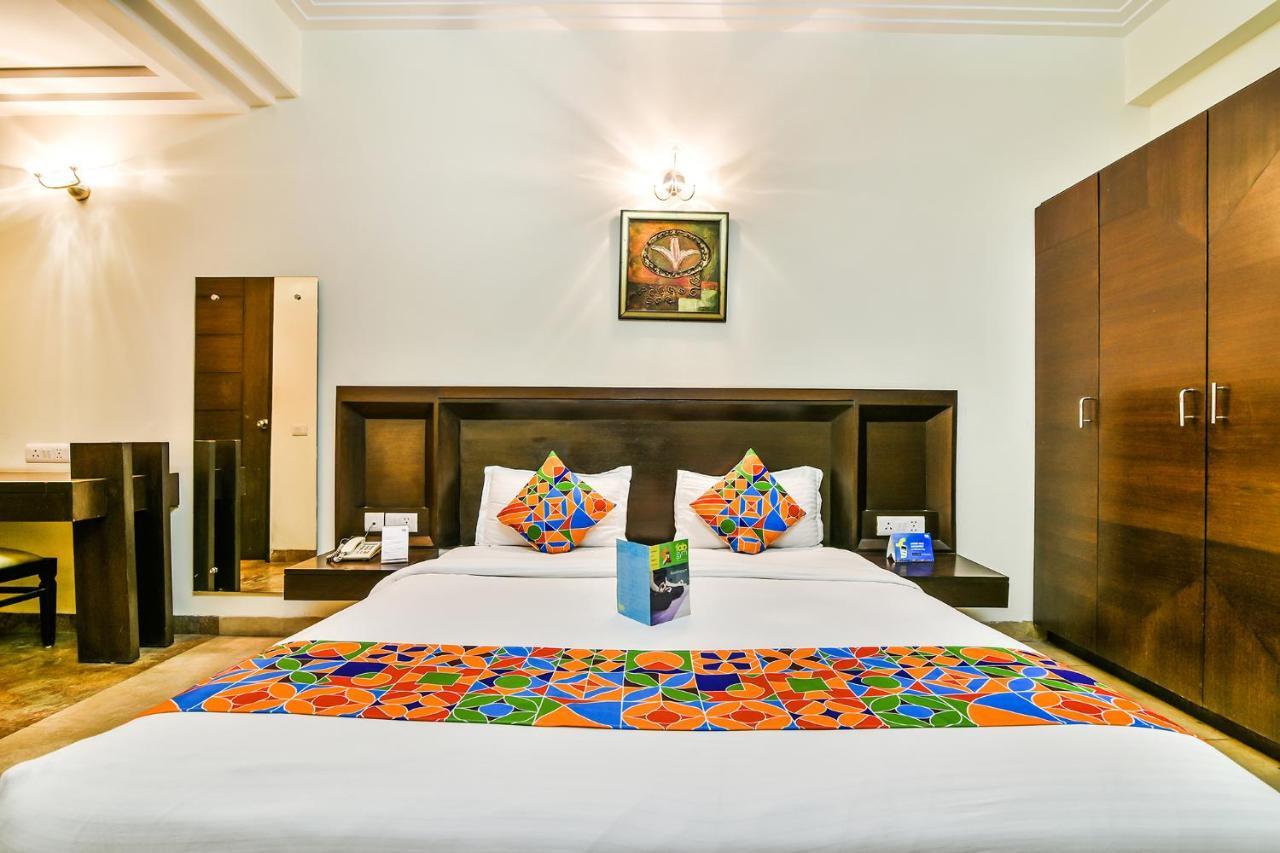 Fabhotel Oasis Dlf Phase 3 Gurgaon Zewnętrze zdjęcie