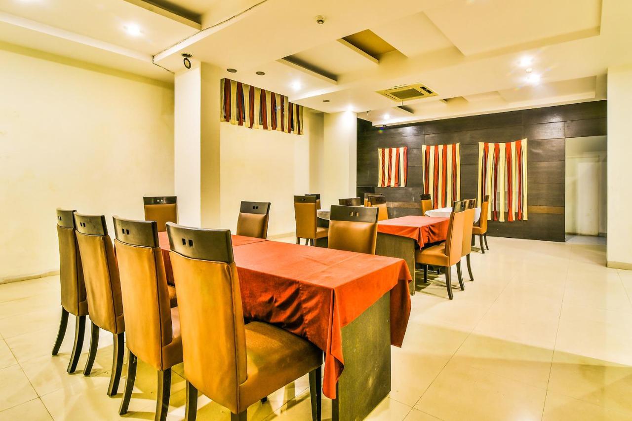 Fabhotel Oasis Dlf Phase 3 Gurgaon Zewnętrze zdjęcie